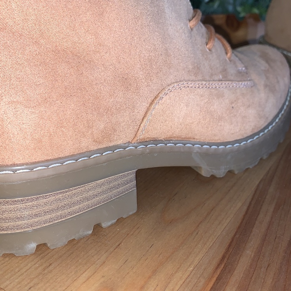 Universal Thread Tan Combat Block Heel Boots - Picture 9 of 14